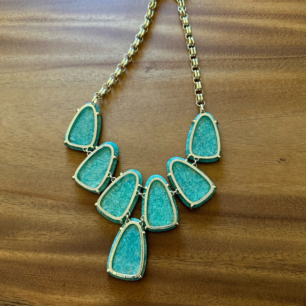 Kendra Scott Harlow Statement Necklace in Amazonite - Picture 4 of 9